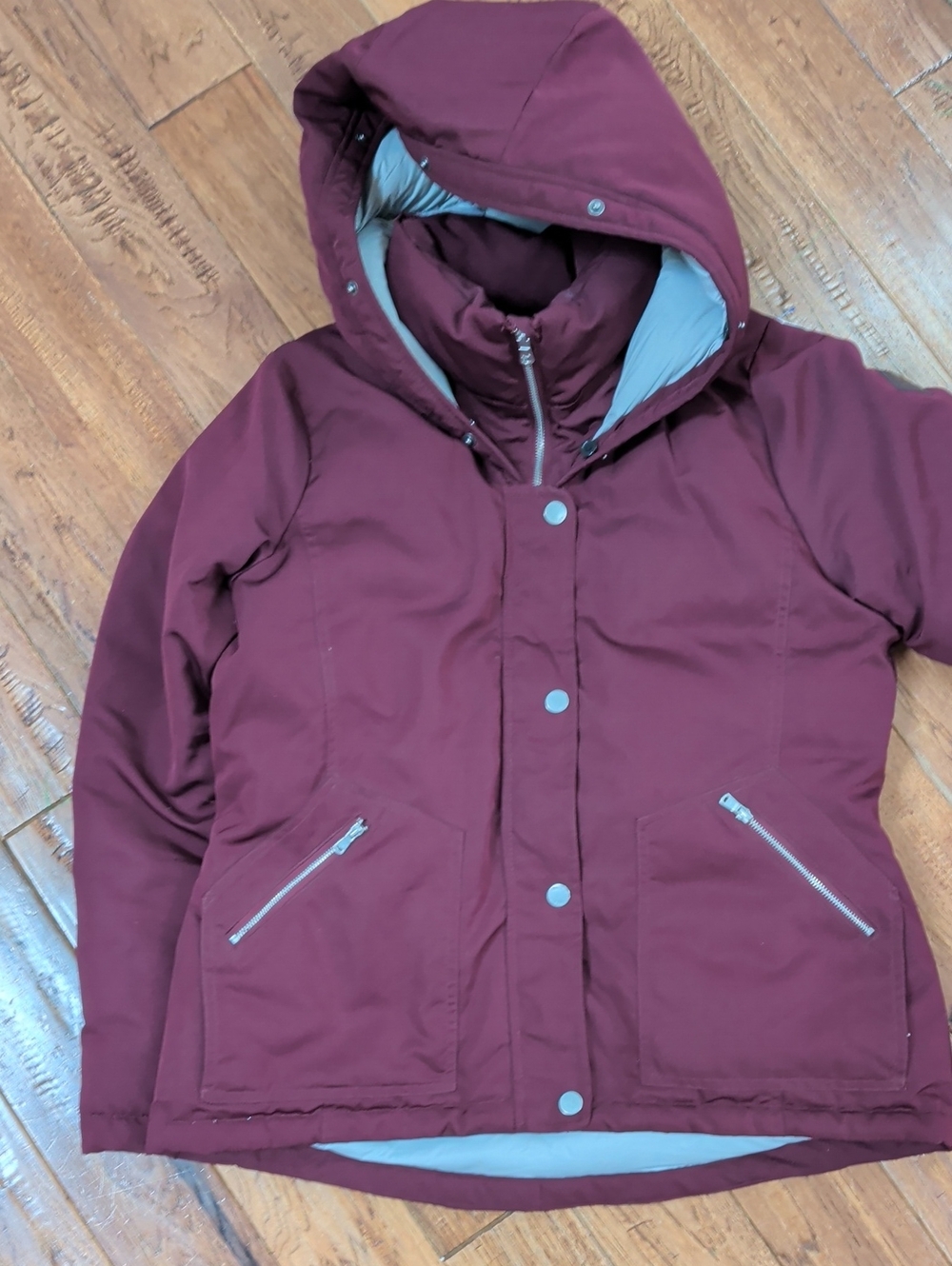 Hollister The Ultimate Down Collection Maroon Hooded Puffer Jacket